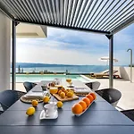 Bamm With Heated 36sqm Pool, 5 En-suite Bedrooms And Panoramic Sea Views