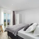 Bamm With Heated 36sqm Pool, 5 En-suite Bedrooms And Panoramic Sea Views *