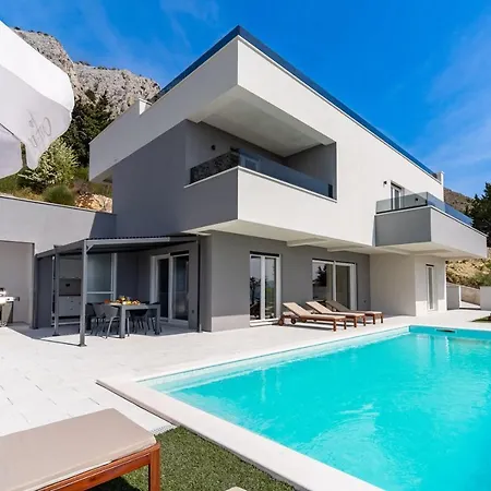 New! Bamm With Heated 36sqm Pool, 5 En-suite Bedrooms And Panoramic Sea Views Tice