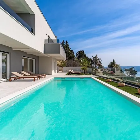 New! Bamm With Heated 36sqm Pool, 5 En-suite Bedrooms And Panoramic Sea Views Tice