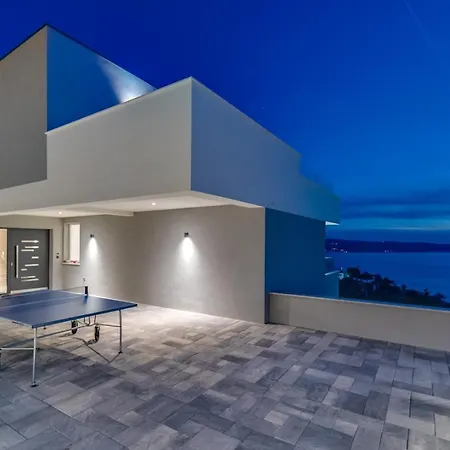 New! Bamm With Heated 36sqm Pool, 5 En-suite Bedrooms And Panoramic Sea Views