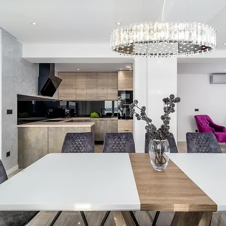 Bamm With Heated 36sqm Pool, 5 En-suite Bedrooms And Panoramic Sea Views Villa