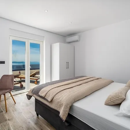 Bamm With Heated 36sqm Pool, 5 En-suite Bedrooms And Panoramic Sea Views * Tice