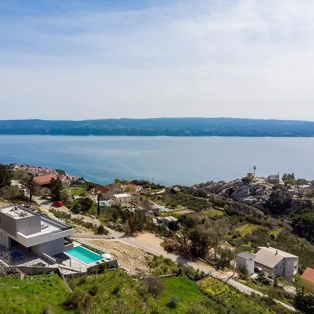Bamm With Heated 36sqm Pool, 5 En-suite Bedrooms And Panoramic Sea Views *