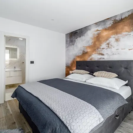 New! Bamm With Heated 36sqm Pool, 5 En-suite Bedrooms And Panoramic Sea Views * Tice