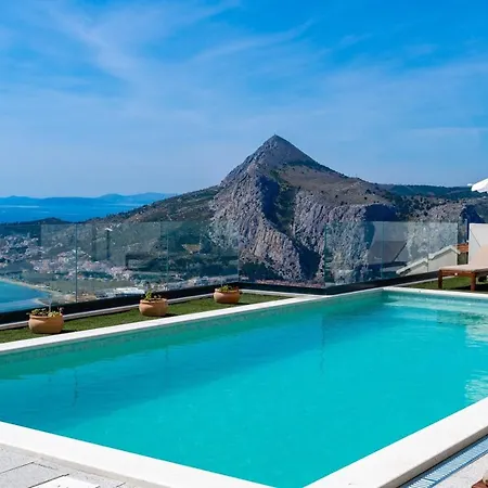 Bamm With Heated 36sqm Pool, 5 En-suite Bedrooms And Panoramic Sea Views Villa *