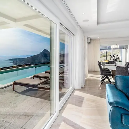 New! Bamm With Heated 36sqm Pool, 5 En-suite Bedrooms And Panoramic Sea Views Villa