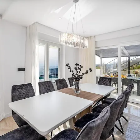 Bamm With Heated 36sqm Pool, 5 En-suite Bedrooms And Panoramic Sea Views Tice