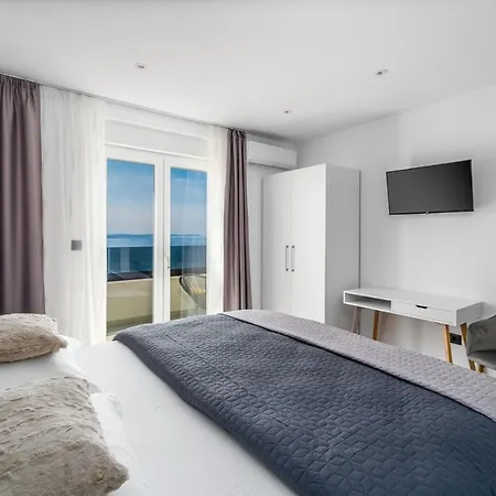 New! Bamm With Heated 36sqm Pool, 5 En-suite Bedrooms And Panoramic Sea Views Villa Tice