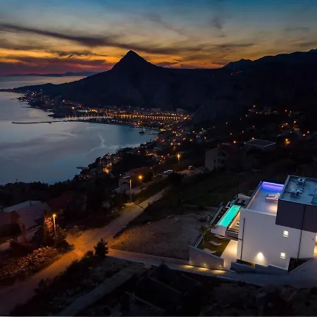 New! Bamm With Heated 36sqm Pool, 5 En-suite Bedrooms And Panoramic Sea Views *